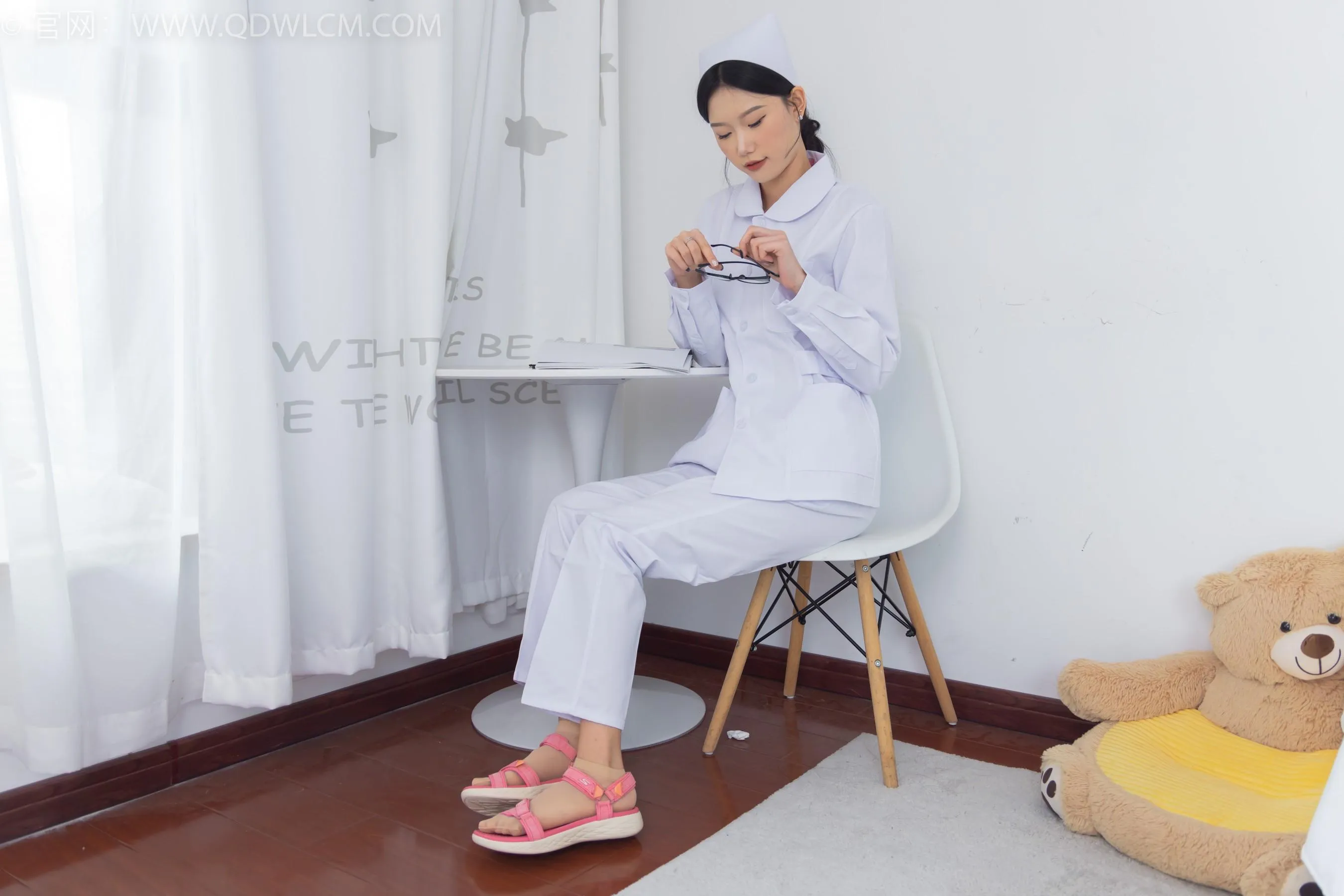 物恋传媒 NO.1548 小猪-白衣天使 [181P]插图4